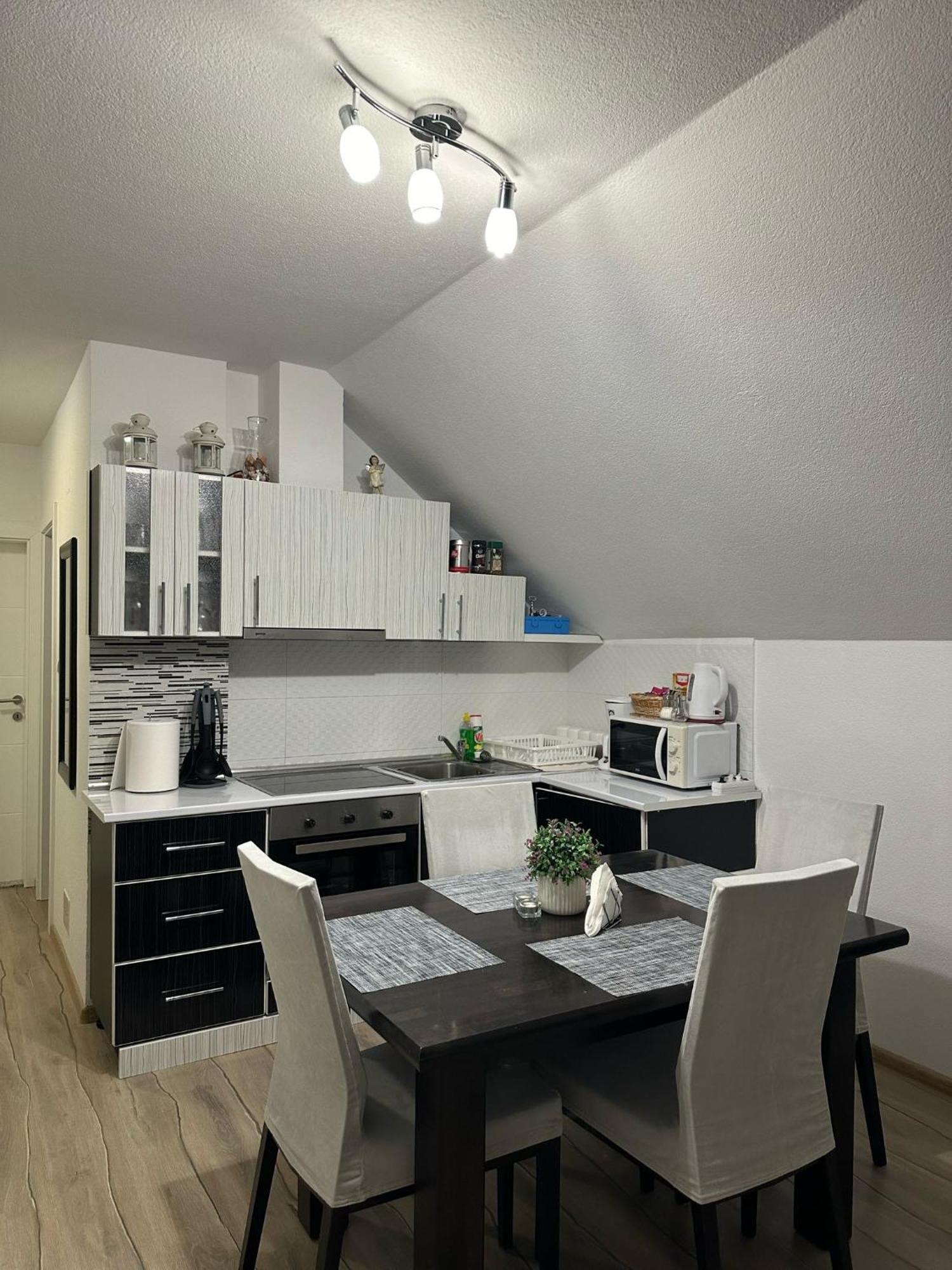 Apartment Rosandic Smoljanac Ngoại thất bức ảnh