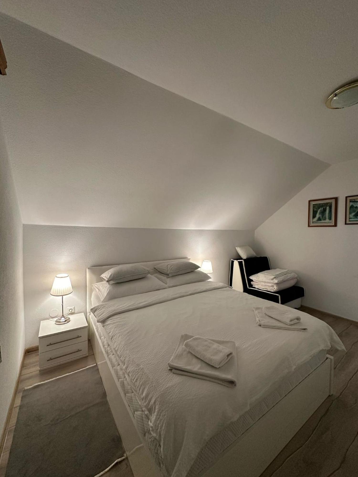Apartment Rosandic Smoljanac Ngoại thất bức ảnh