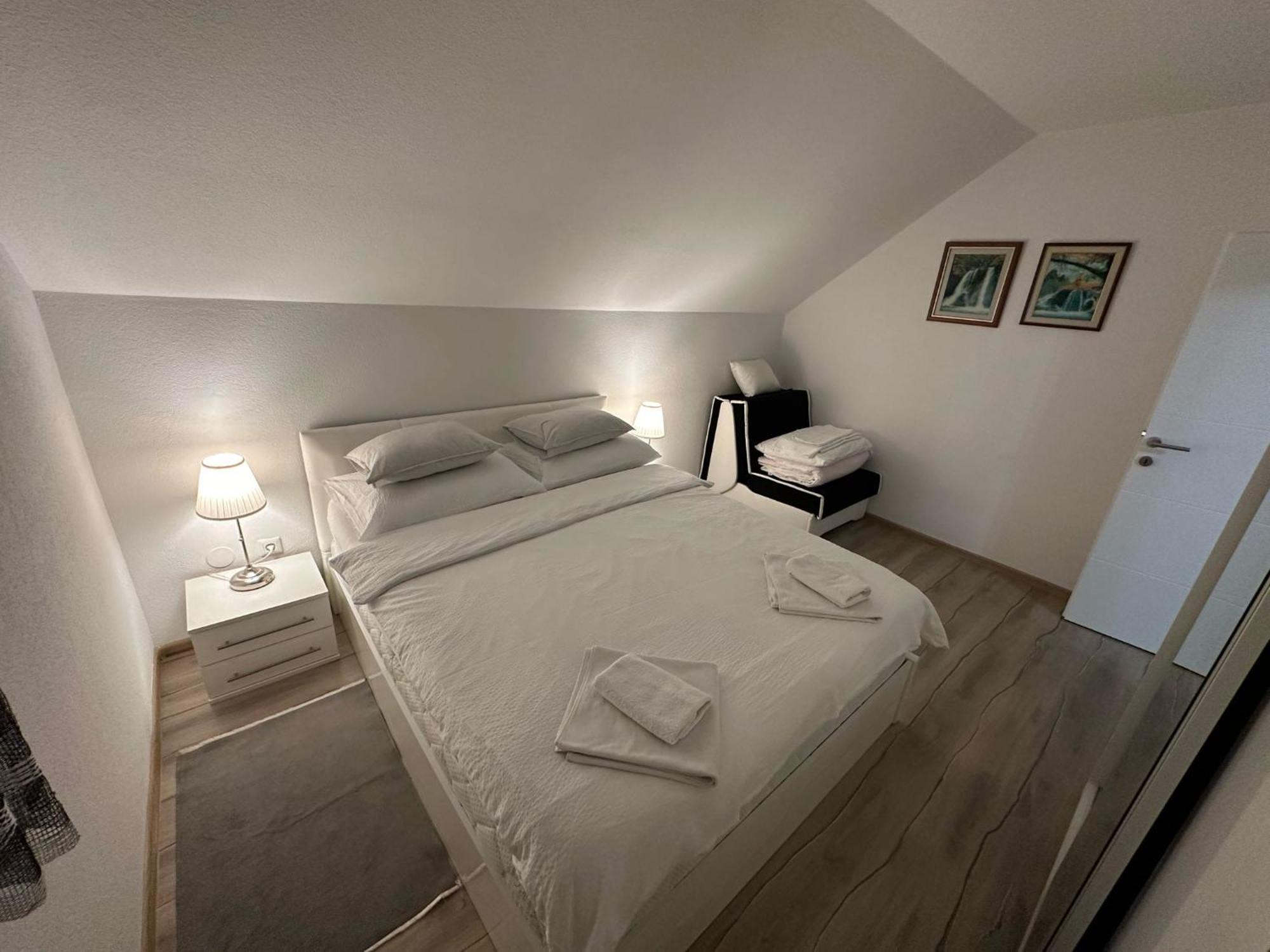Apartment Rosandic Smoljanac Ngoại thất bức ảnh