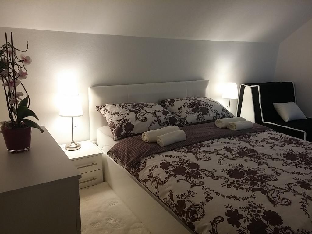 Apartment Rosandic Smoljanac Ngoại thất bức ảnh
