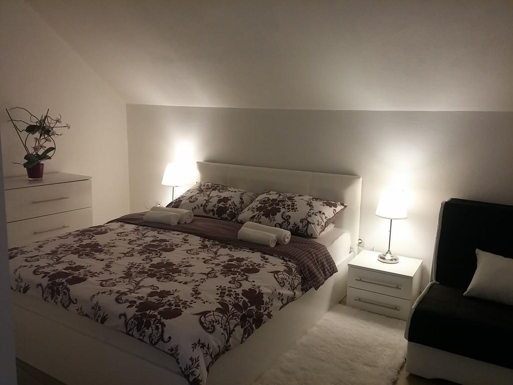 Apartment Rosandic Smoljanac Ngoại thất bức ảnh